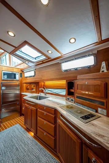 Aries Yacht Photos Pics 