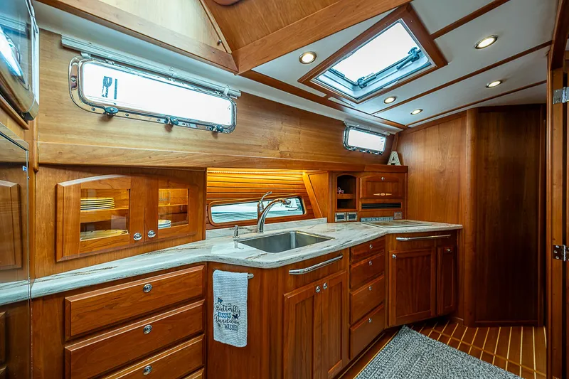 Aries Yacht Photos Pics 