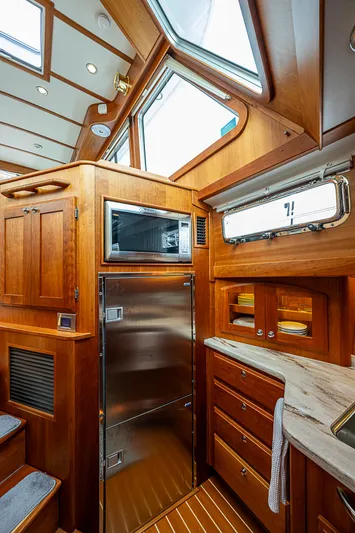 Aries Yacht Photos Pics 