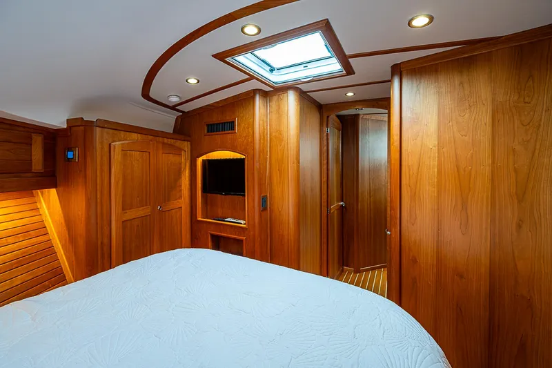 Aries Yacht Photos Pics 