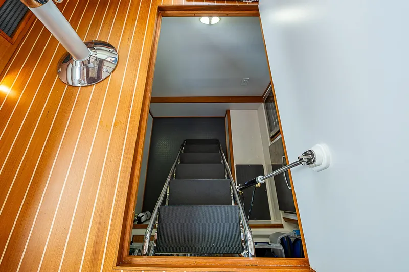 Aries Yacht Photos Pics 