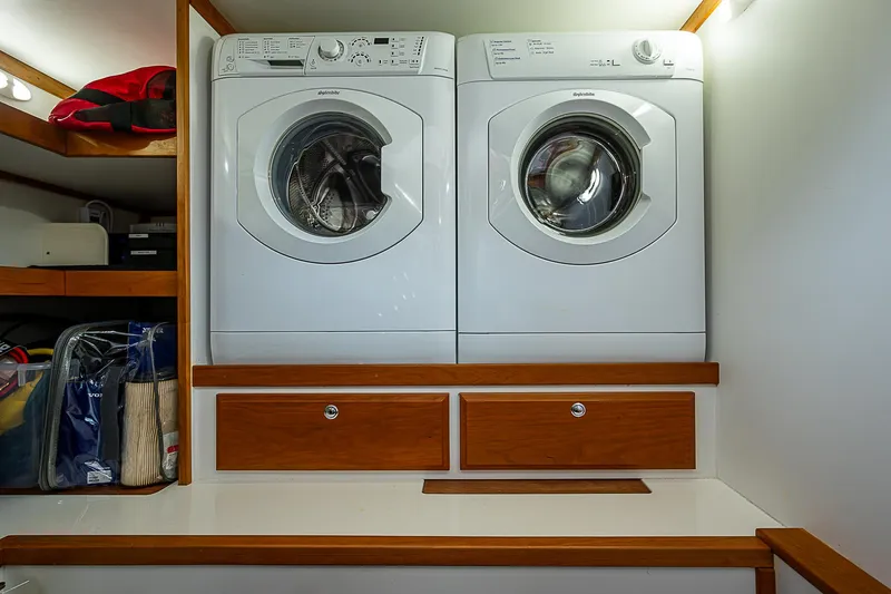 Aries Yacht Photos Pics 