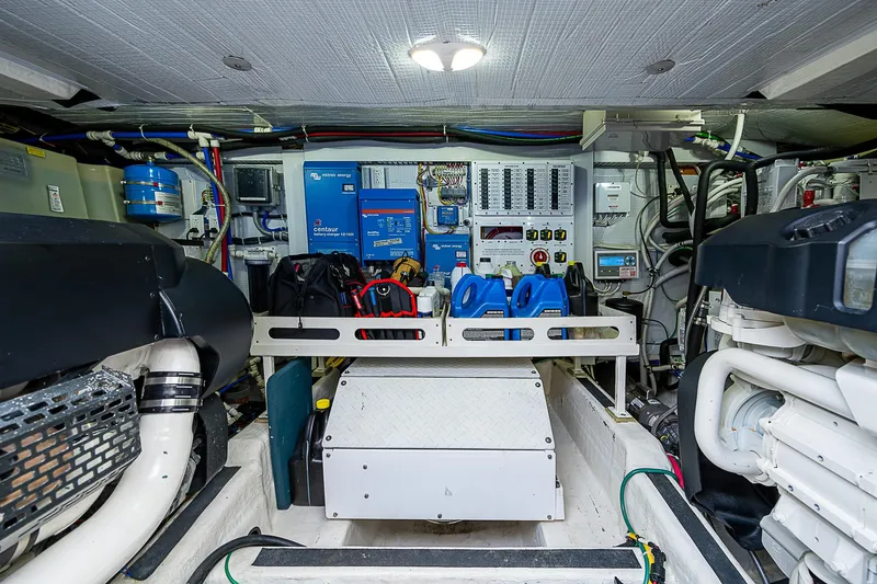 Aries Yacht Photos Pics 