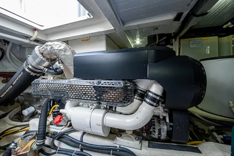 Aries Yacht Photos Pics 