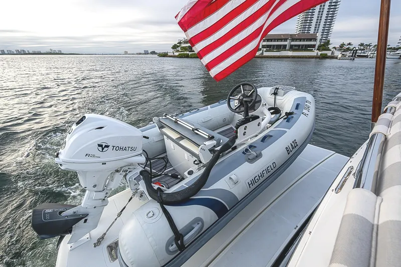 Aries Yacht Photos Pics 