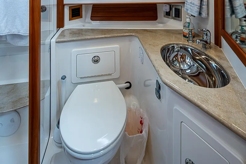 Aries Yacht Photos Pics 