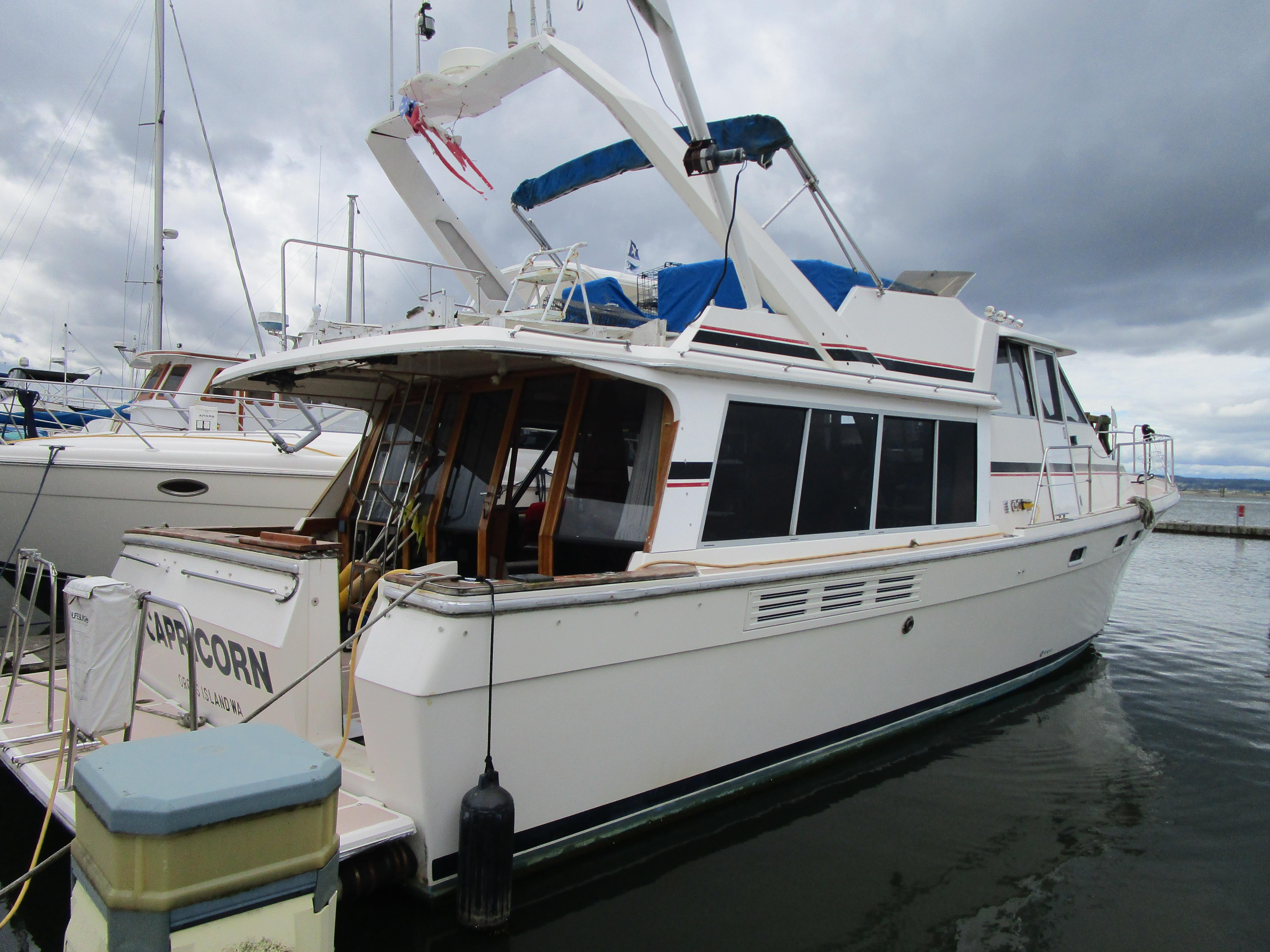 50 foot bayliner 4588 motor yacht