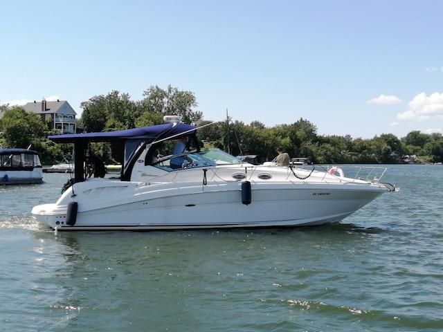 Sea Ray 580 SUNDANCER Fresh Water 2011 Used Boat for Sale in Montréal,  Quebec 