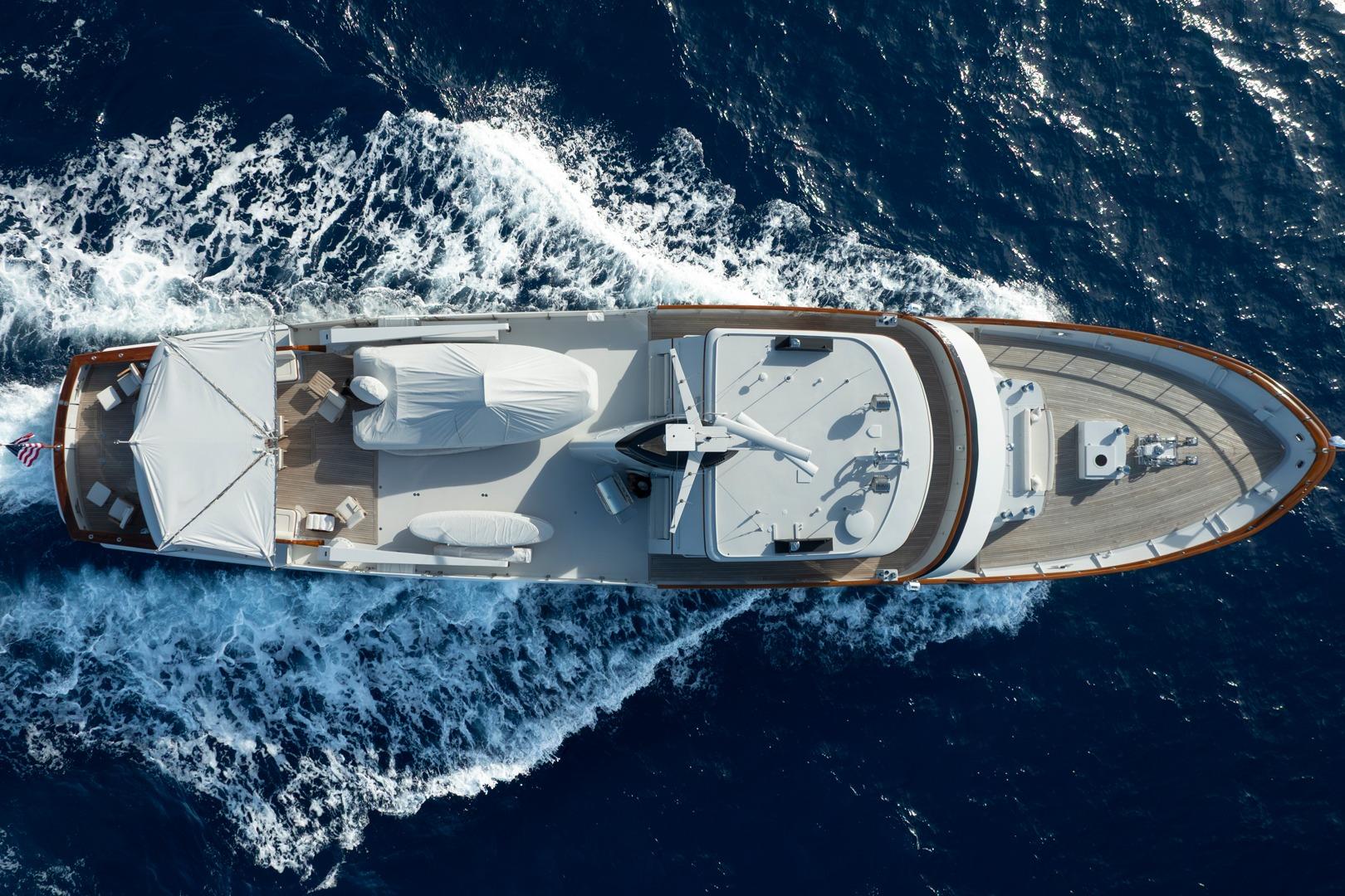 Yacht Photo 36