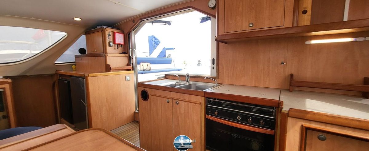 2005 Catana 42 
