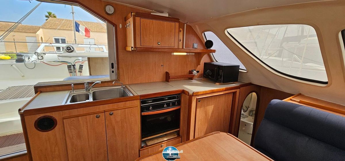 2005 Catana 42 
