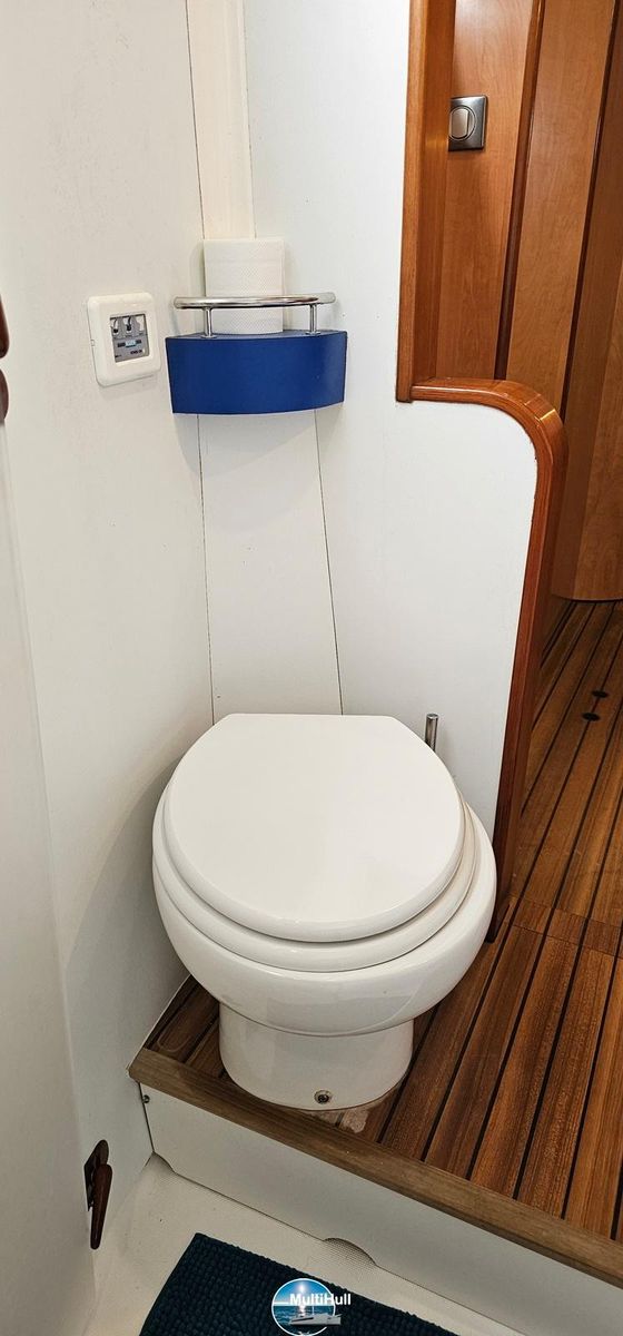 2005 Catana 42 