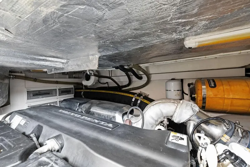 Sea Whisperer Yacht Photos Pics 