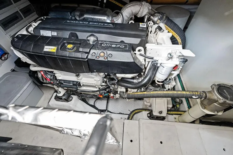 Sea Whisperer Yacht Photos Pics 