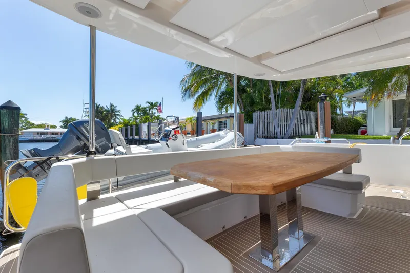  Yacht Photos Pics Leopard 46PC