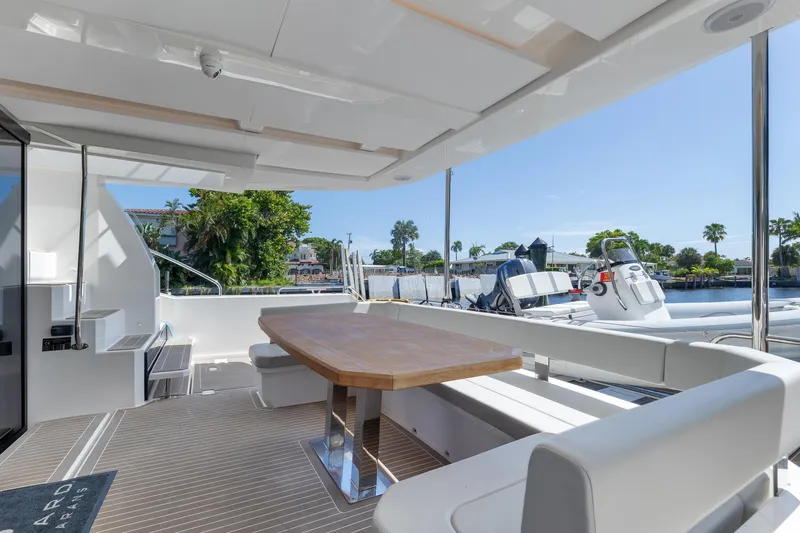  Yacht Photos Pics Leopard 46 Powercat