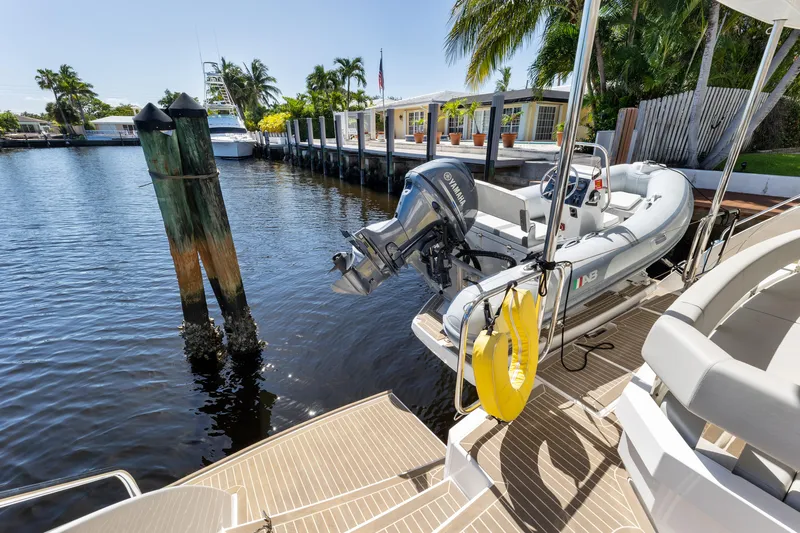  Yacht Photos Pics Leopard 46PC