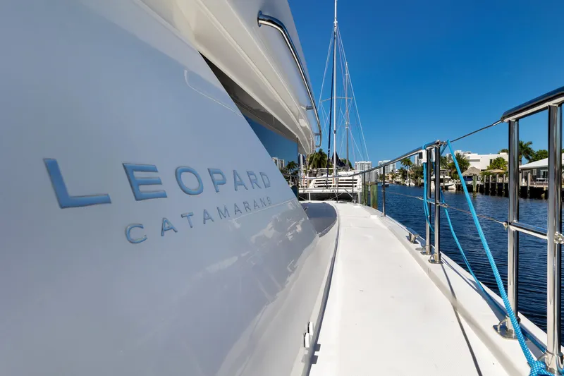  Yacht Photos Pics Leopard 46PC