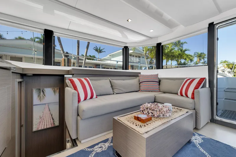  Yacht Photos Pics Leopard 46PC