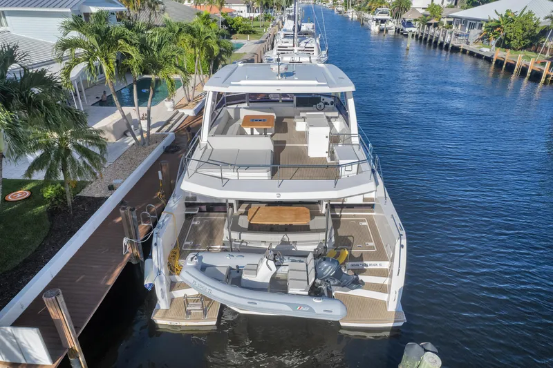  Yacht Photos Pics Leopard 46PC