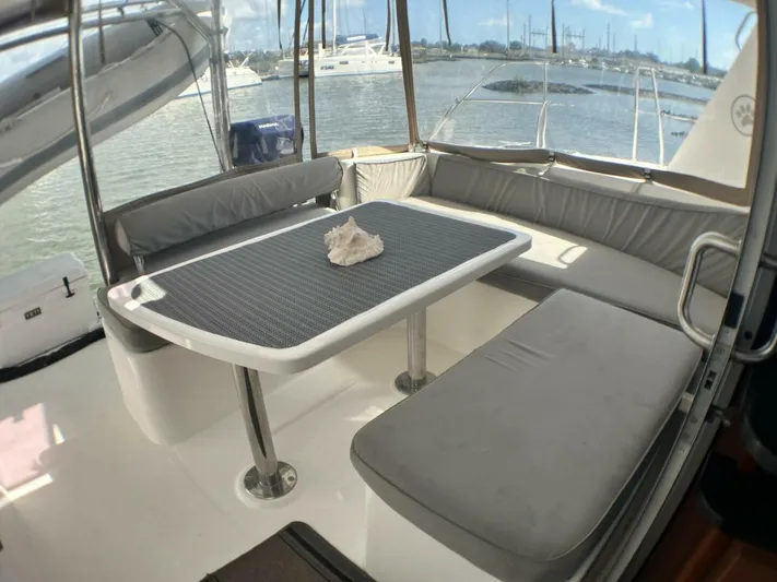 Ms Kitty Yacht Photos Pics 