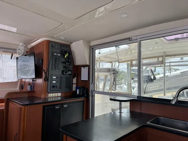 Ms Kitty Yacht Photos Pics 