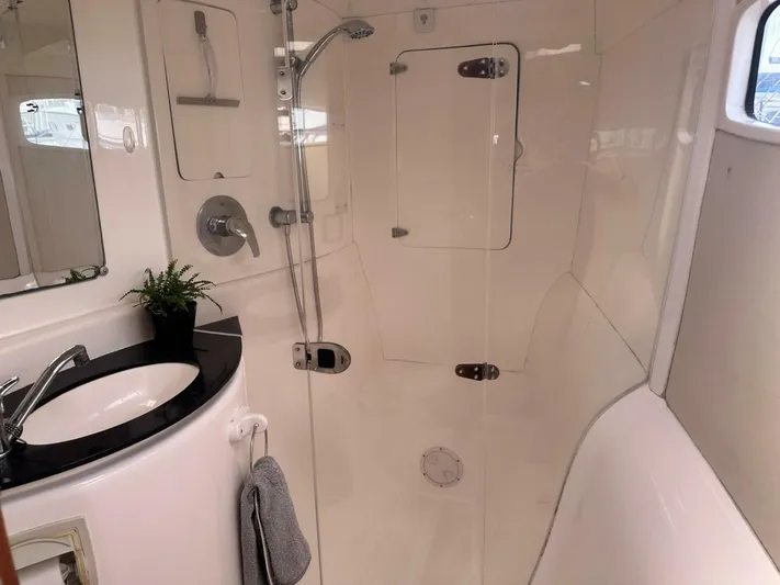 Ms Kitty Yacht Photos Pics 