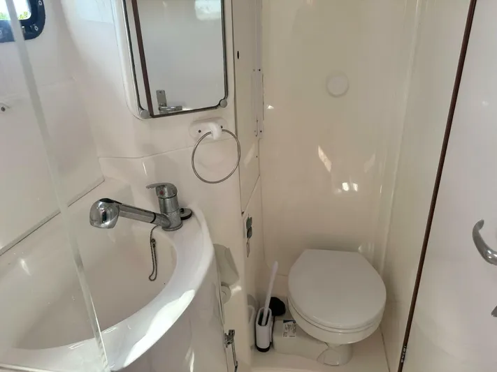 Ms Kitty Yacht Photos Pics 