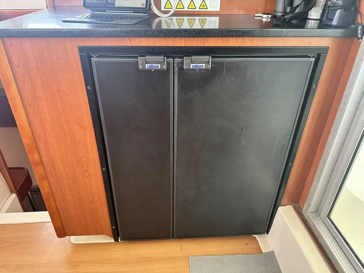 Ms Kitty Yacht Photos Pics 