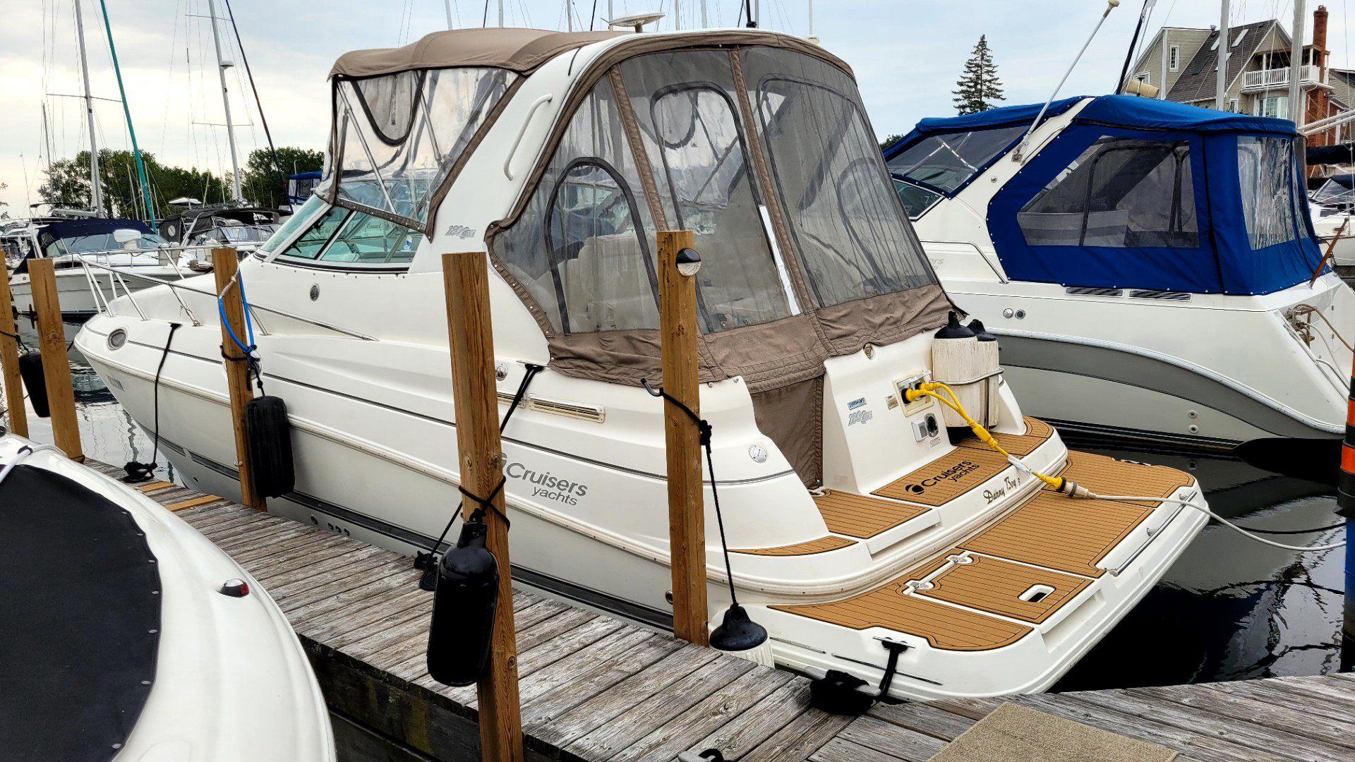 2006 cruisers yachts 280 cxi express