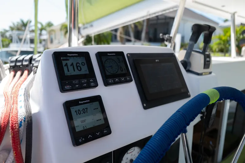 Reboot Yacht Photos Pics 