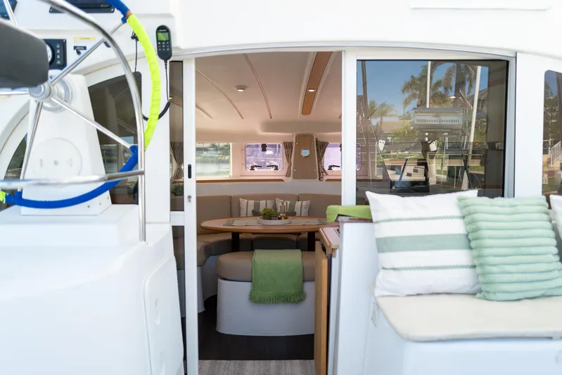 Reboot Yacht Photos Pics 