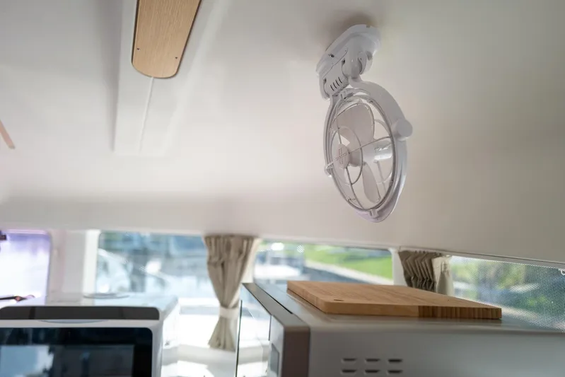 Reboot Yacht Photos Pics 