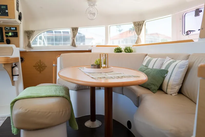 Reboot Yacht Photos Pics 