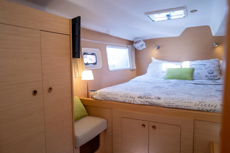 Reboot Yacht Photos Pics 