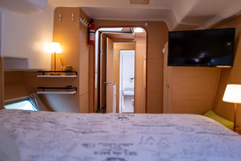 Reboot Yacht Photos Pics 