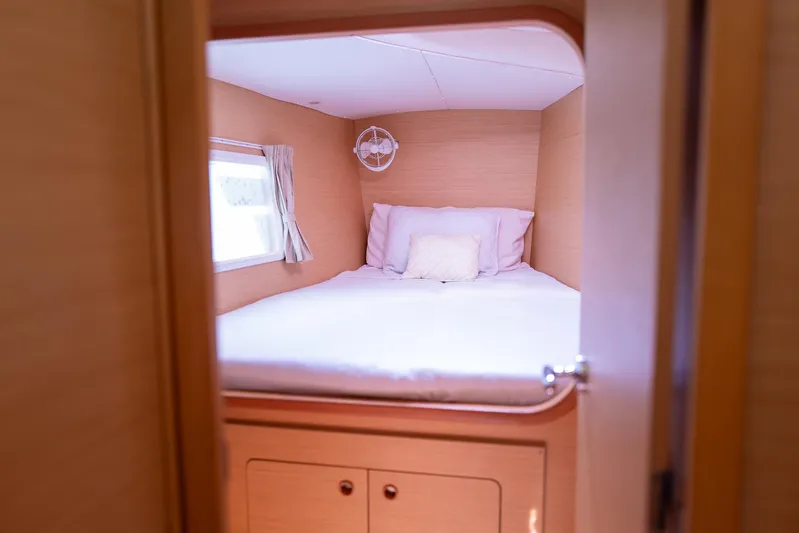 Reboot Yacht Photos Pics 