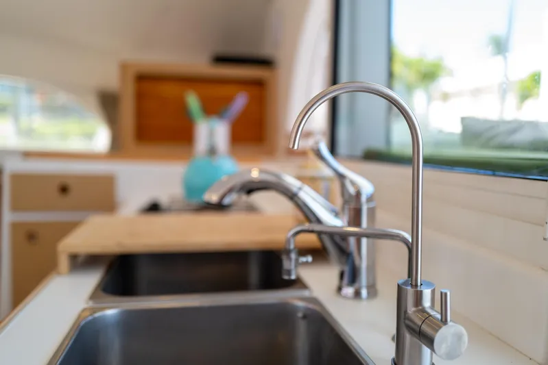 Reboot Yacht Photos Pics 