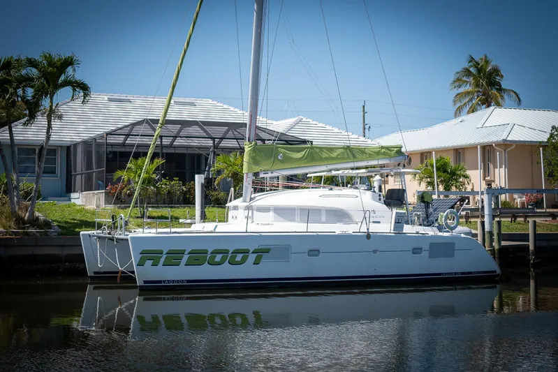 Reboot Yacht for Sale 38 Lagoon Yachts Punta Gorda, FL