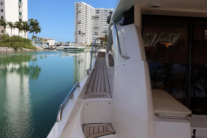 Mi Rey Yacht Photos Pics 