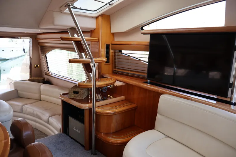 Mi Rey Yacht Photos Pics 