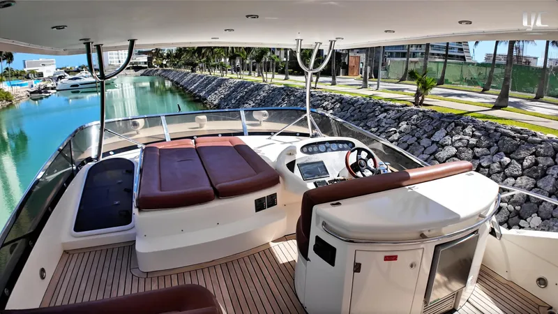 Mi Rey Yacht Photos Pics 