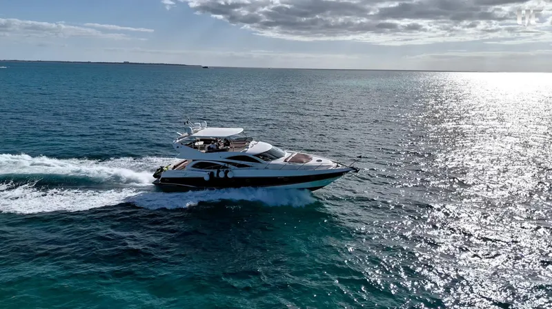 Mi Rey Yacht Photos Pics 