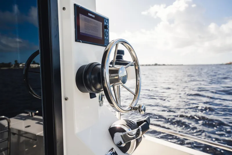 Lady Lindy Yacht Photos Pics 