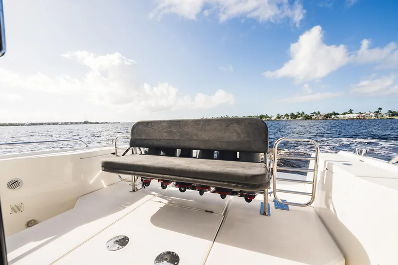 Lady Lindy Yacht Photos Pics 