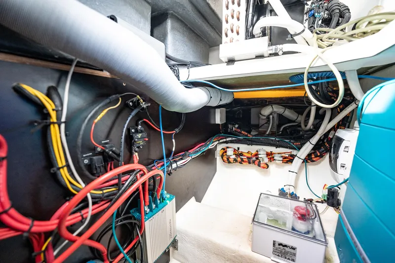 Lady Lindy Yacht Photos Pics 