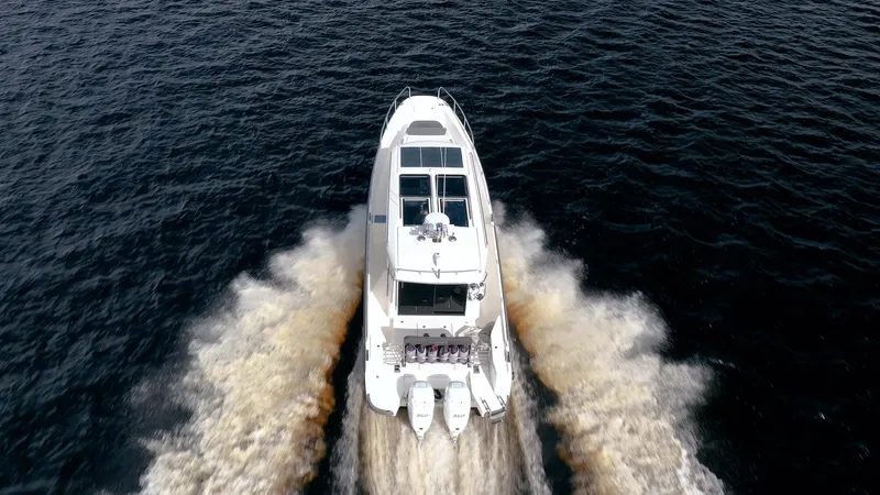 Lady Lindy Yacht Photos Pics 