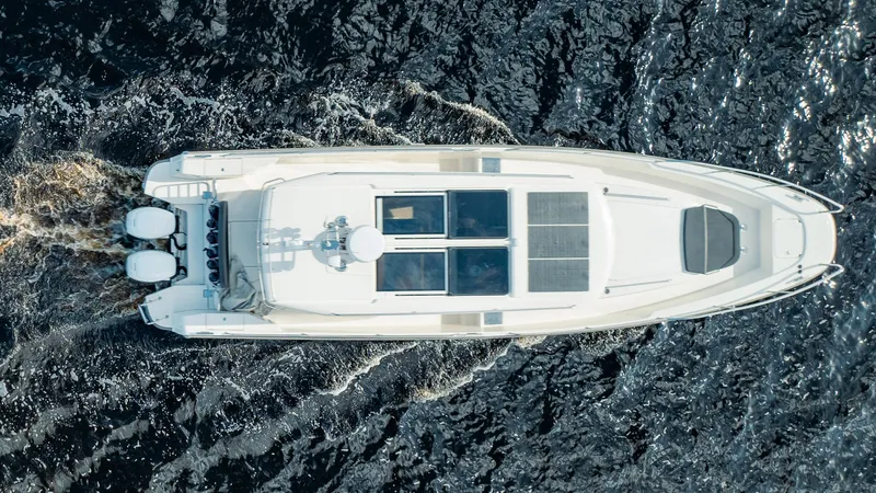 Lady Lindy Yacht Photos Pics 