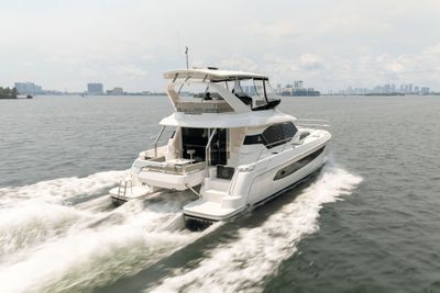 Yacht