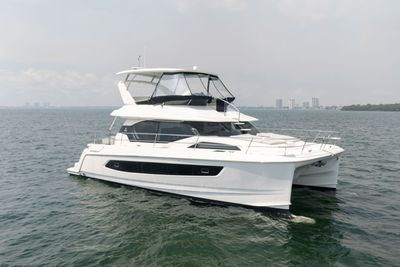 Yacht